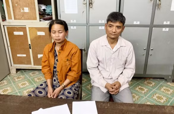 Nghệ An: Bố mất, mẹ bỏ đi lấy chồng, bé gái 9 tuổi bị hàng xóm lừa bán sang Trung Quốc để làm vợ - Ảnh 1.