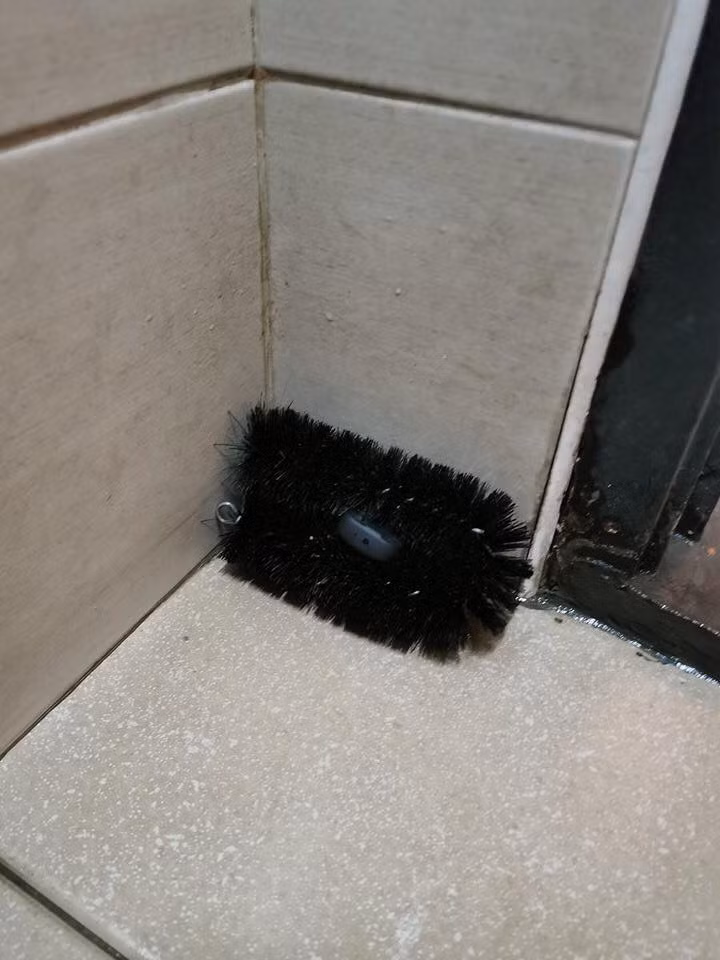 viral-post-shows-hidden-pinhole-camera-found-in-toilet-of-tealive-outlet-in-muar-shocks-netizens-world-of-buzz