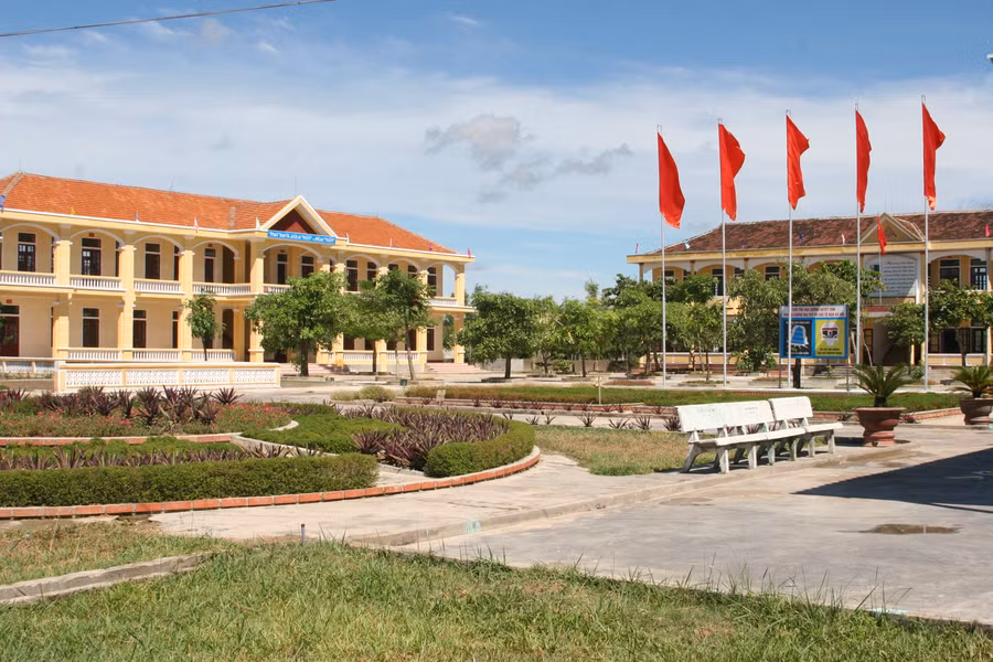 Chủ động cơ sở vật chất trường lớp là yêu cầu căn bản để thực hiện CTGDPT mới. Ảnh: Hữu Cường