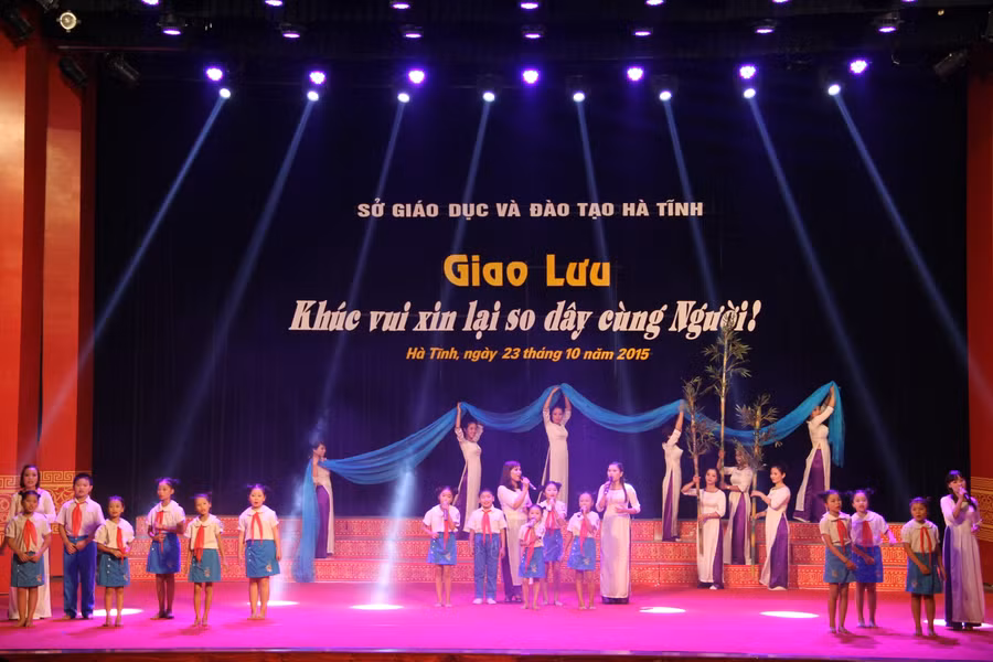 Khúc vui xin lại so dây cùng Người
