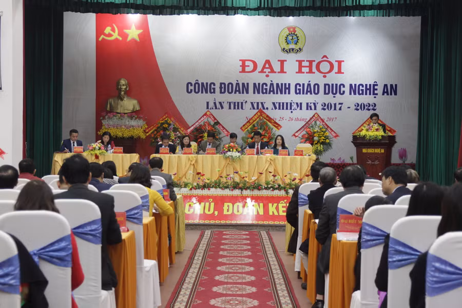 Đại hội công đoàn GD Nghệ An nhiệm kỳ XIX Đại hội công đoàn GD Nghệ An nhiệm kỳ XIX