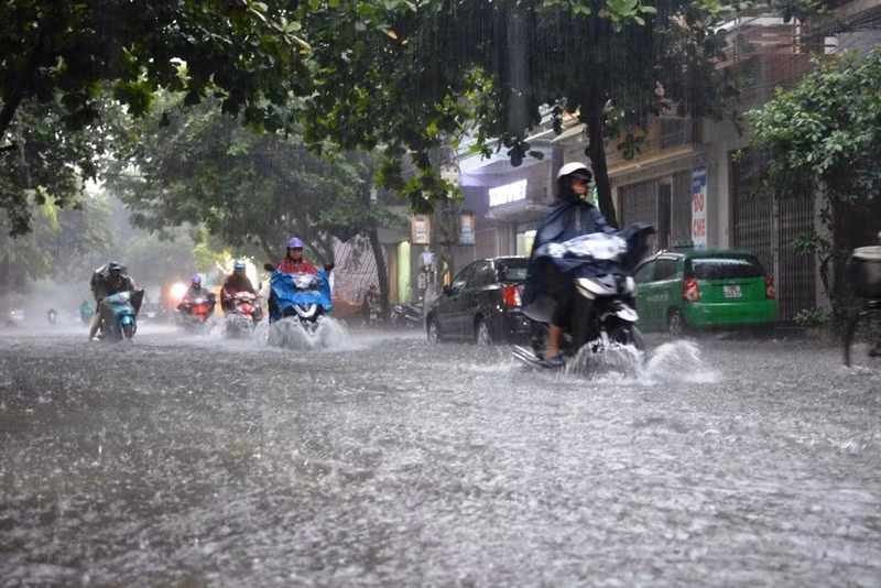 Mưa lớn tại Bắc Bộ kéo dài từ chiều tối 6-8/9, đề phòng thời tiết nguy hiểm
