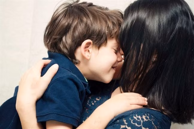 Có nhiều điều chỉ khi con nói ra ba mẹ mới giật mình nhận ra mình đã không để tâm đến cảm xúc của con.