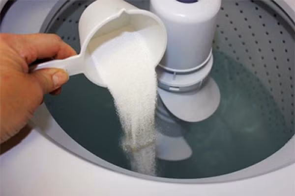 Những sai lầm sử dụng máy giặt gây tốn điện, hỏng quần áo Những sai lầm sử dụng máy giặt gây tốn điện, hỏng quần áo