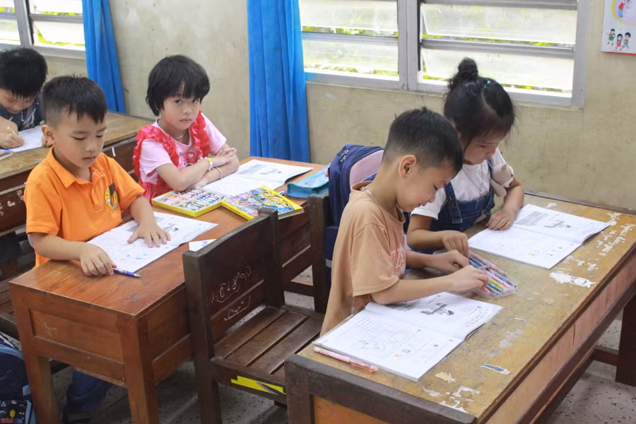 Toàn huyện cho vay Chương trình học sinh, sinh viên mua máy vi tính, thiết bị học tập trực tuyến và trang trải chi phí học tập là 595 triệu đồng.