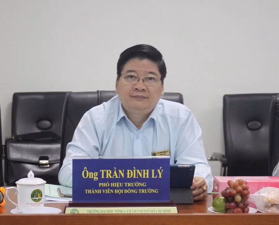 TS Trần Đình Lý: "Chỉ khi nào hiểu được tự chủ đại học là “được” chứ không phải “bị” thì tư tưởng mới thoát ra để cùng nhau xây dựng phát triển tổ chức".