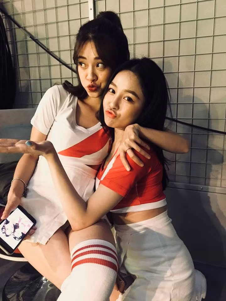 Đỗ Trâm Anh - cô dược sỹ xinh đẹp “cháy hết mình” vì World Cup ảnh 4