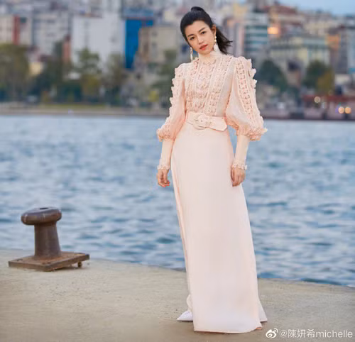Trần Nghiên Hy 