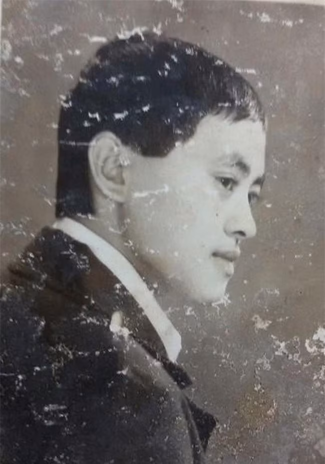Bất ngờ với hình ảnh thời trẻ hiếm có của những danh hài nổi tiếng Việt Nam - Ảnh 19.