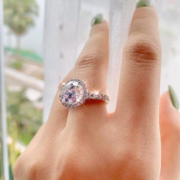 Choáng trước ngày ăn hỏi của Rich kid Hà Nội: Cô dâu vàng đeo đầy người, hoa tươi tràn ngập, đáng chú ý nhất là lời tiết lộ về xuất xứ của hoa trong buổi lễ - Ảnh 10. Choáng trước ngày ăn hỏi của Rich kid Hà Nội: Cô dâu vàng đeo đầy người, hoa tươi tràn ngập, đáng chú ý nhất là lời tiết lộ về xuất xứ của hoa trong buổi lễ - Ảnh 10.