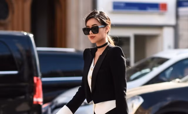 Hình ảnh của cô cũng được trang Getty Images ghi lại. Ảnh chụp quà đường mà nhìn như ảnh chụp tạp chí chính thức.
