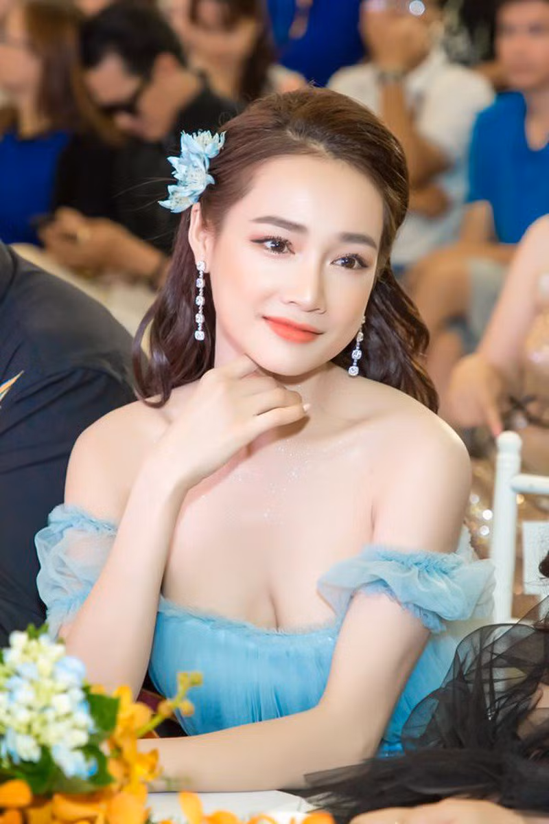 dieu da voi toc mai bang, nha phuong nhan ngay "cai ket dang" het minh hang mot thoi - 1