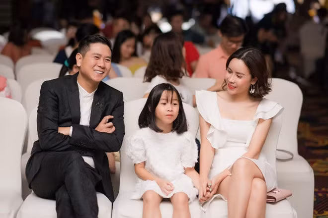 Hồ Hoài Anh thường dành những lời "có cánh" khi nói về vợ.