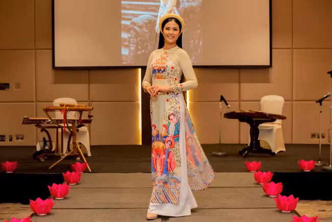 Ngọc Hân lần đầu xuất hiện bên bạn trai lâu năm sau khi để lộ nhẫn đính hôn - Ảnh 8. Ngọc Hân lần đầu xuất hiện bên bạn trai lâu năm sau khi để lộ nhẫn đính hôn - Ảnh 8.
