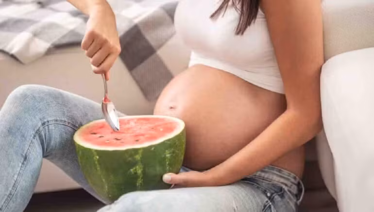 Dưa hấu là thứ bắt buộc phải có trong chế độ ăn uống của bạn. (Ảnh: ITN)