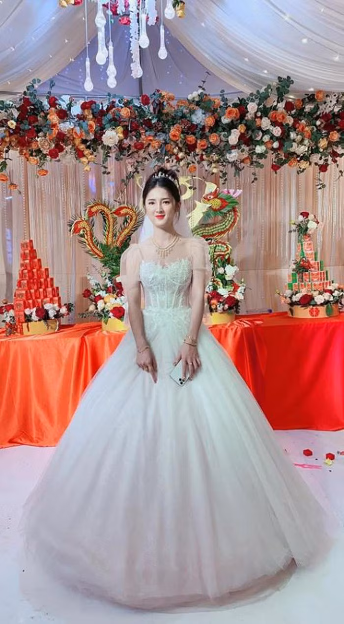 Những cô dâu bất ngờ nổi tiếng sau đám cưới xa hoa ảnh 4 Những cô dâu bất ngờ nổi tiếng sau đám cưới xa hoa ảnh 4