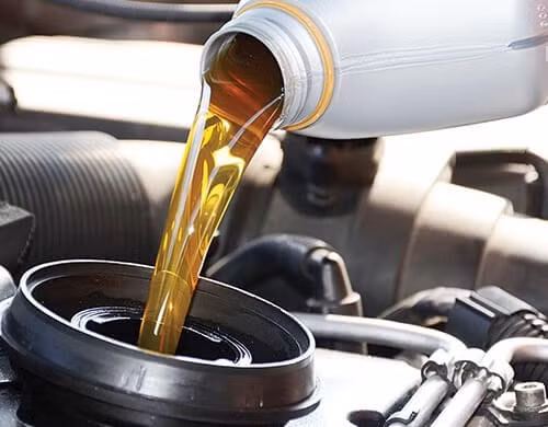  Nên vệ sinh các điện cực trước khi nghĩ đến việc thay thế ắc-quy. Ảnh: Driver knowledge 