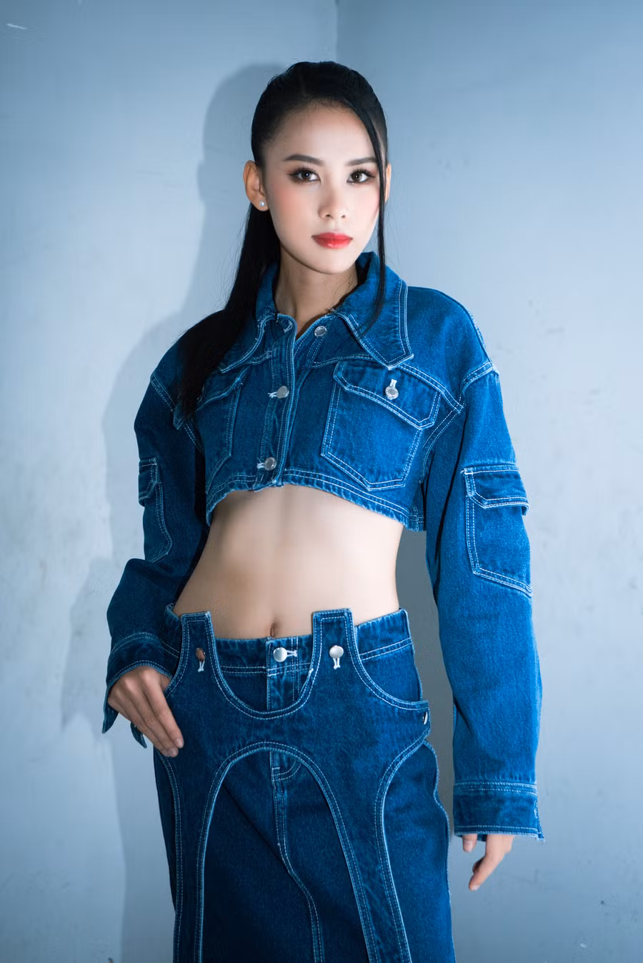 Lê Nguyễn Ngọc Hằng.