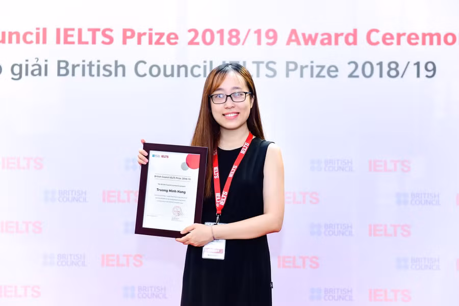 Trương Minh Hằng trong cuộc thi IELTS Prize. Ảnh do NVCC . Trương Minh Hằng trong cuộc thi IELTS Prize. Ảnh do NVCC .