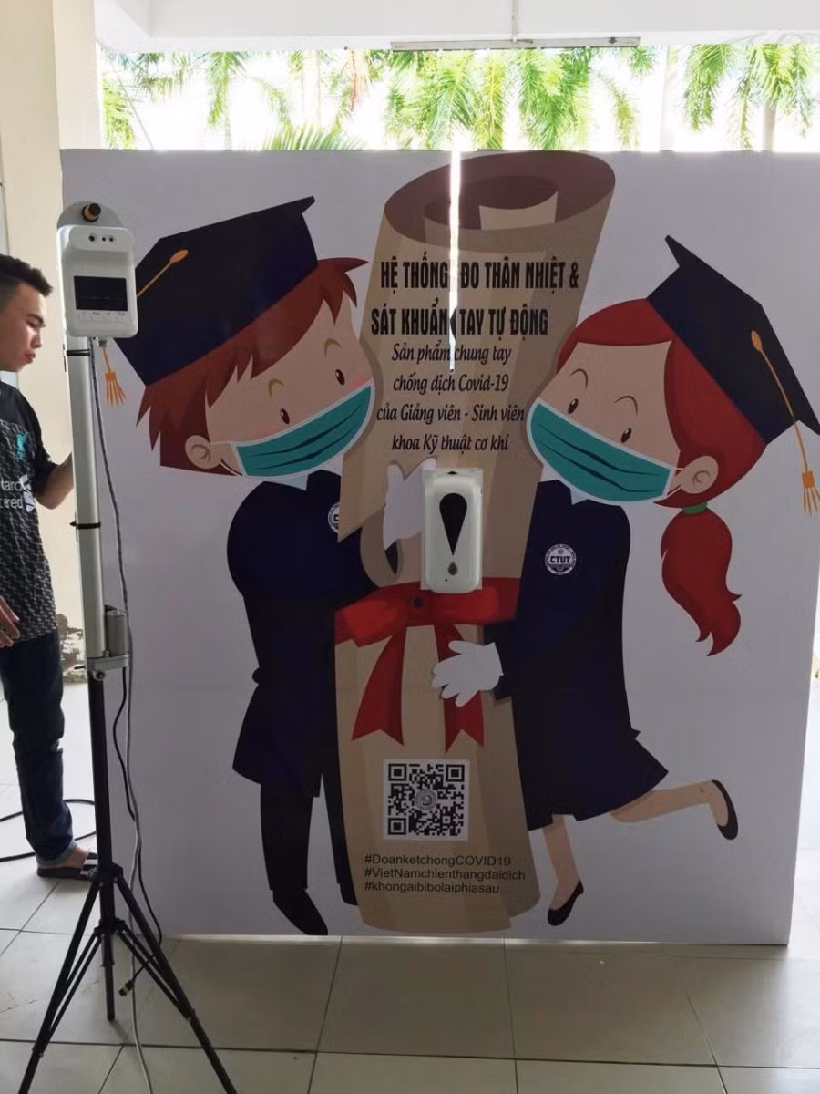 Phần mềm ứng dụng điều khiển robot.