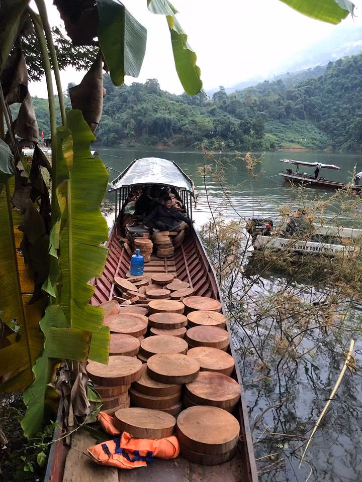Phương tiện cùng tang vật bị thu giữ tại hiện trường