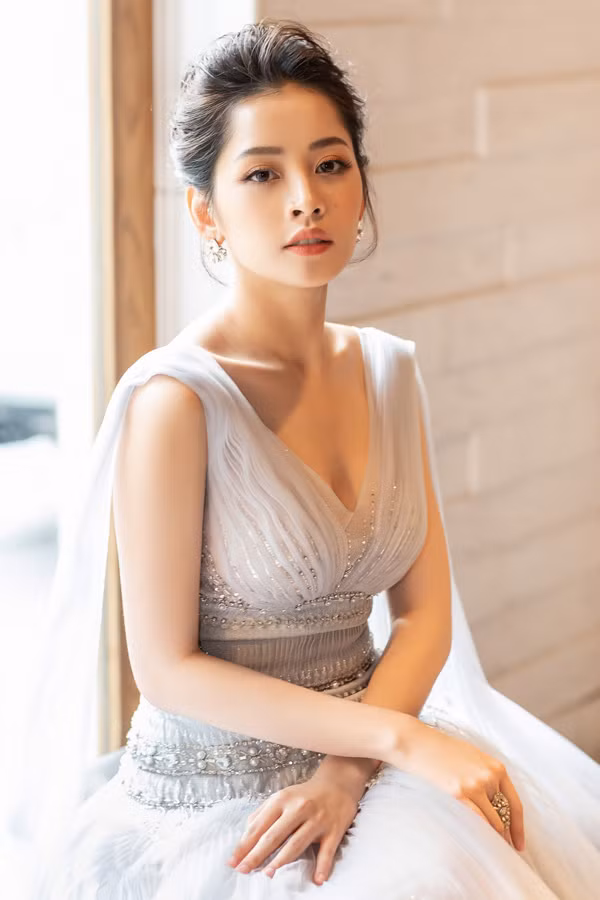 Bị chê hát dở - diễn đơ, thế mà giá cát-xê của Chi Pu còn khiến nhiều nghệ sĩ Việt... mơ cũng không thấy!-1