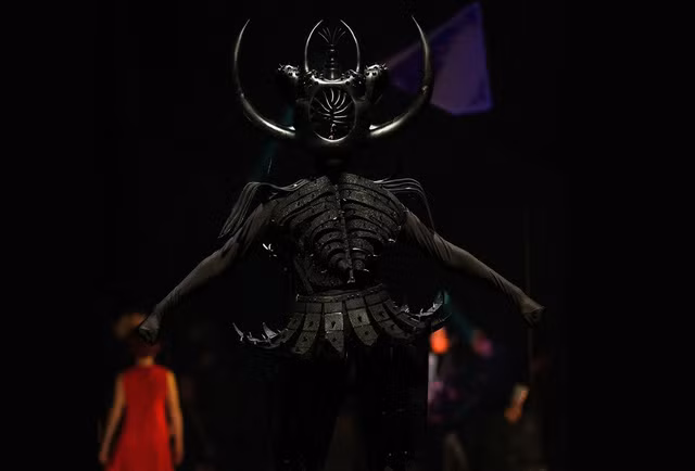  “Tái sinh Kỷ Cambri” (2017) - Ran Xu (Trung Quốc) 