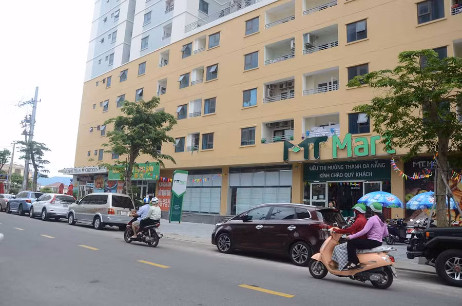 Từ tầng 2 đến tầng 5 của công trình tổ hợp khách sạn Mường Thanh đã bị chủ đầu tư chuyển đổi công năng thành căn hộ và đã bán hết Từ tầng 2 đến tầng 5 của công trình tổ hợp khách sạn Mường Thanh đã bị chủ đầu tư chuyển đổi công năng thành căn hộ và đã bán hết