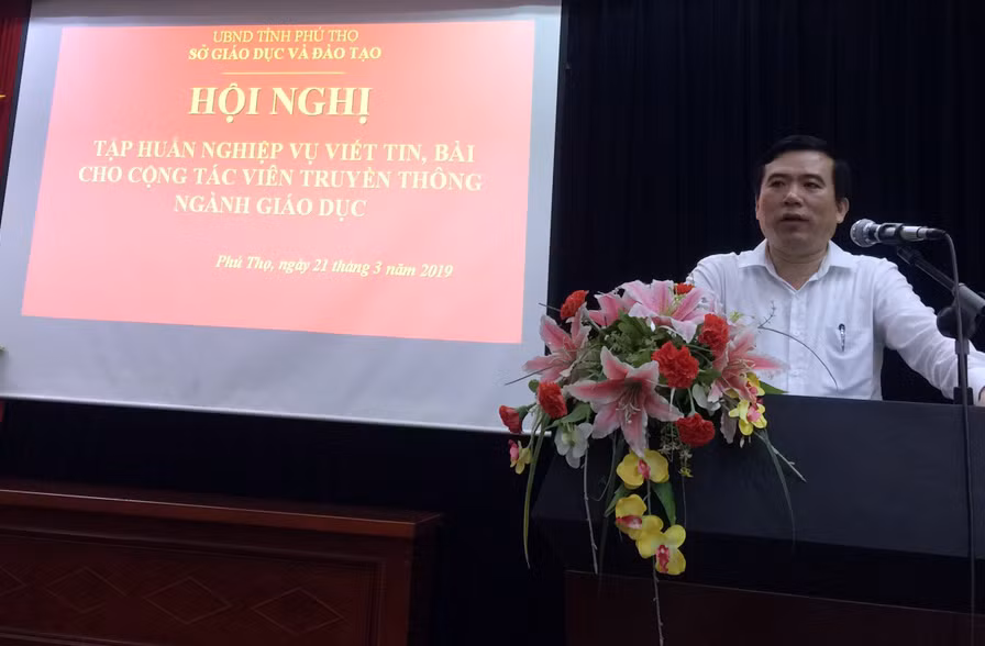 Ông Nguyễn Minh Tường - Giám đốc Sở GD&ĐT Phú Thọ phát biểu tại Hội nghị Ông Nguyễn Minh Tường - Giám đốc Sở GD&ĐT Phú Thọ phát biểu tại Hội nghị