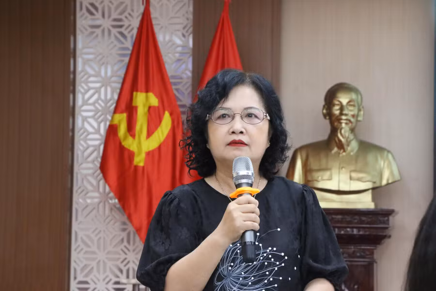PGS.TS Đặng Thị Thanh Huyền cho rằng, hướng nghiệp cho trẻ cần làm càng sớm càng tốt. PGS.TS Đặng Thị Thanh Huyền cho rằng, hướng nghiệp cho trẻ cần làm càng sớm càng tốt.