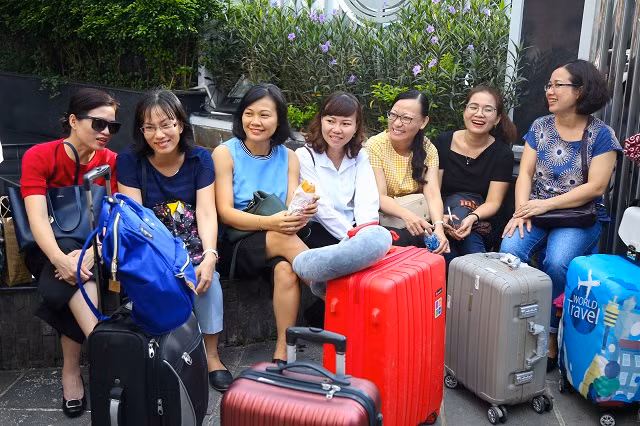 Giảng viên các trường đại học tại TPHCM lên đường làm nhiệm vụ coi thi kỳ thi THPT Quốc gia 2019 với tâm thế rất vui vẻ và phấn khởi Giảng viên các trường đại học tại TPHCM lên đường làm nhiệm vụ coi thi kỳ thi THPT Quốc gia 2019 với tâm thế rất vui vẻ và phấn khởi