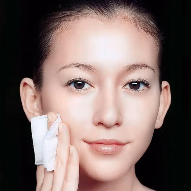 Sai lầm dùng bông tẩy trang khiến da càng bị mụn ảnh 1 nhung-sai-lam-khi-su-dung-bong-tay-trang