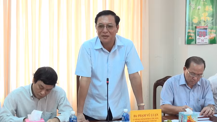 Bộ trưởng Phạm Vũ Luận phát biểu tại buổi làm việc