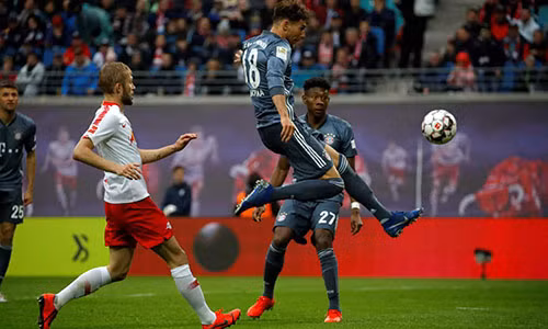 Bayern lỡ vô địch sớm vì công nghệ VAR