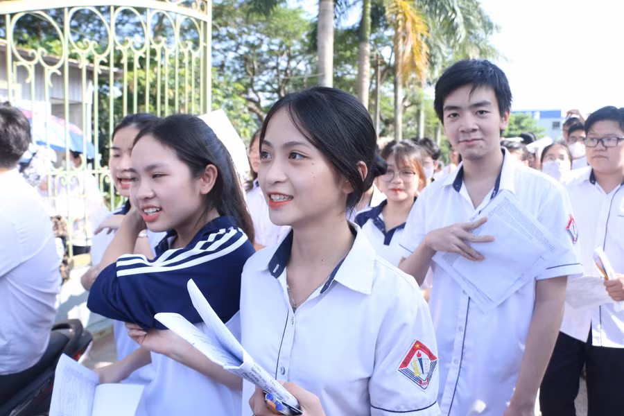 Đa số thí sinh đánh giá đề thi năm nay vừa sức, có độ phân hóa học sinh.