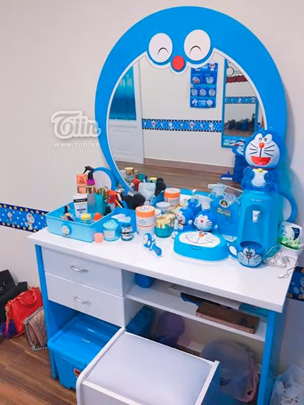 Nhà có 2 "nàng tiên", chị thích Doraemon, em yêu Hello Kitty ảnh 4 Nhà có 2 "nàng tiên", chị thích Doraemon, em yêu Hello Kitty ảnh 4