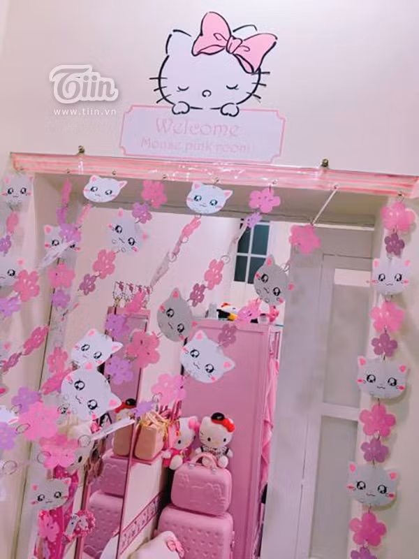 Nhà có 2 "nàng tiên", chị thích Doraemon, em yêu Hello Kitty ảnh 6 Nhà có 2 "nàng tiên", chị thích Doraemon, em yêu Hello Kitty ảnh 6