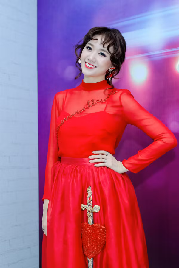 hari-won-gay-nhom-sau-khi-giam-gan-10-kg-3