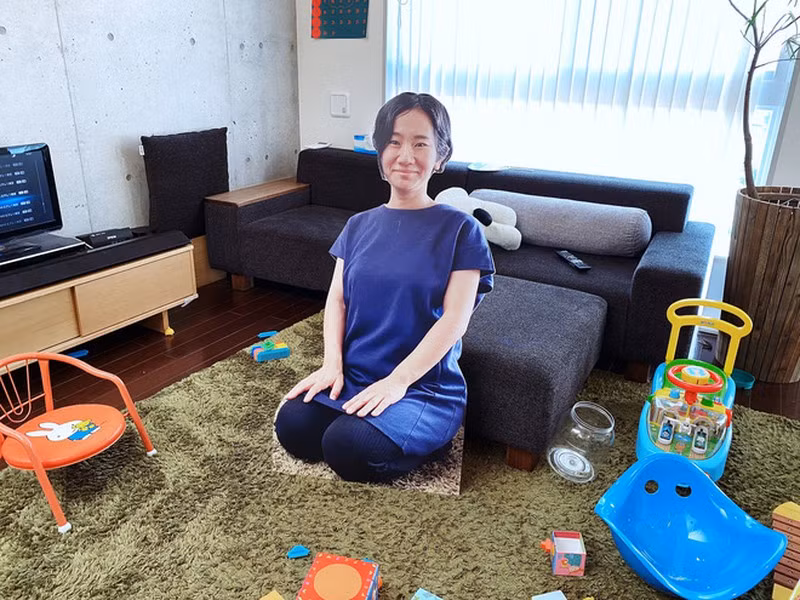 Mẹo dỗ con nín khóc xứng đáng nhận 100 điểm - Ảnh: Twitter