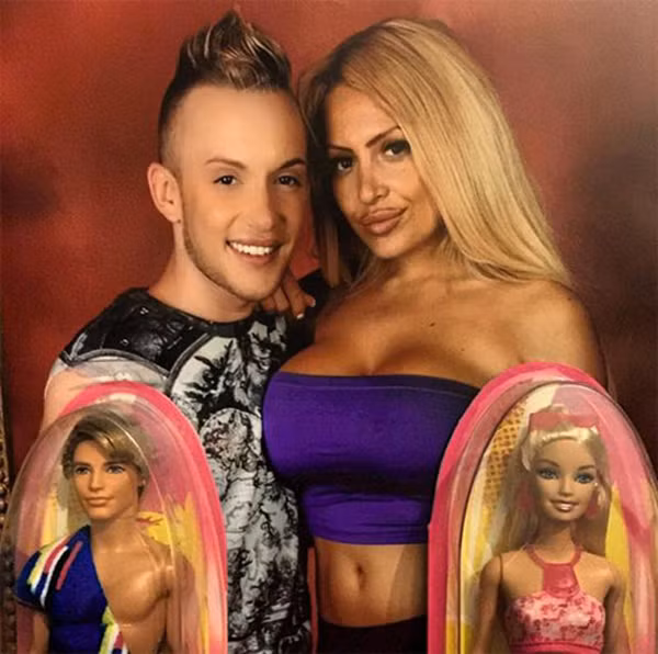 Búp bê Ken đời thực "đá" bạn gái Barbie vì nhuộm tóc nâu