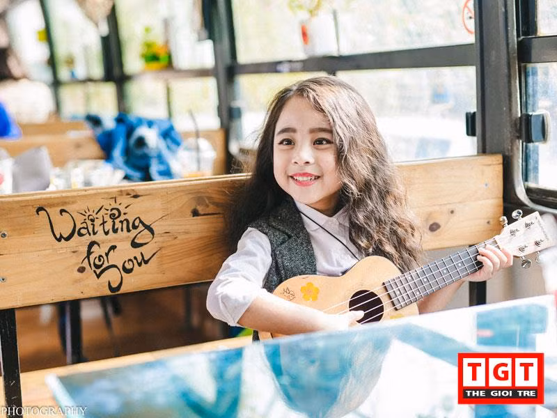 Siêu mẫu nhí 6 tuổi với style cực sành điệu ở Hà Thành ảnh 2