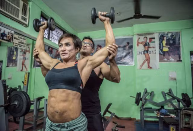 Ban đầu, Borun là người hướng dẫn vợ tập luyện…