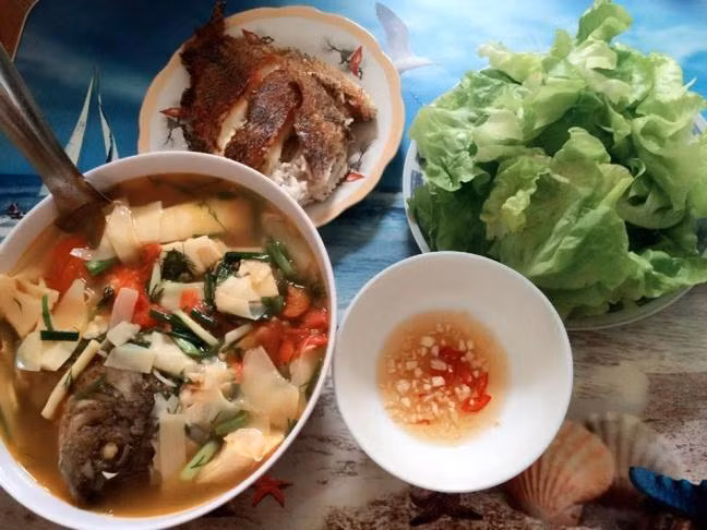 Nhung mam com duoi 30 nghin dong khien chi em ‘dung ngoi khong yen’