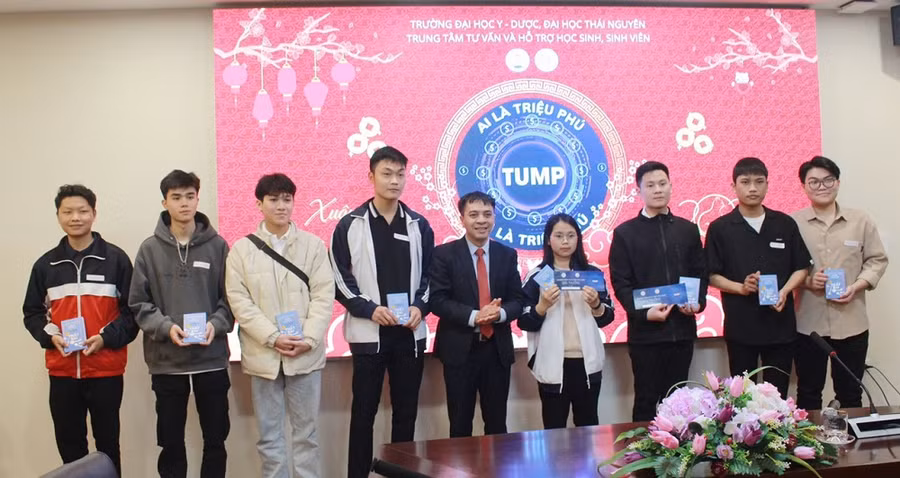 Ai là triệu phú TUMP - sân chơi bổ ích kết nối sinh viên.