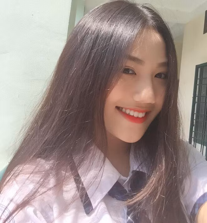 Hội gái xinh mới 17 tuổi đã nổi tiếng rần rần: Toàn cực phẩm học đường, có người được báo Trung ca ngợi với loạt mỹ từ - Ảnh 6.