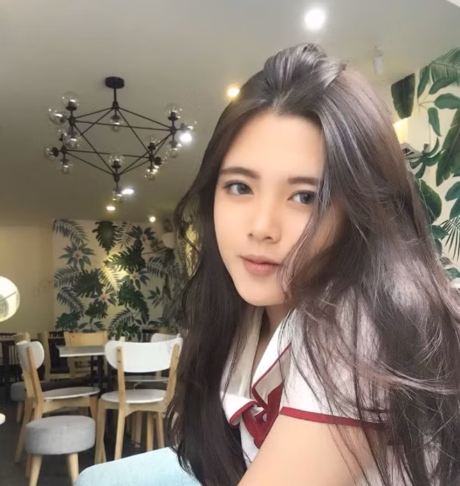 Hội gái xinh mới 17 tuổi đã nổi tiếng rần rần: Toàn cực phẩm học đường, có người được báo Trung ca ngợi với loạt mỹ từ - Ảnh 17.