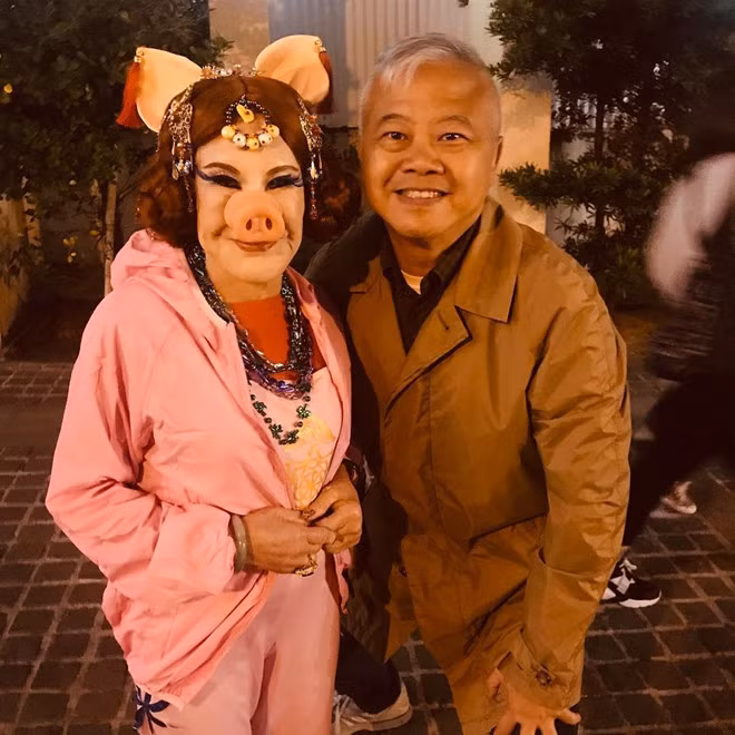 "Thảm họa thẩm mỹ Hong Kong" làm đủ nghề để kiếm sống ở tuổi U90 ảnh 3