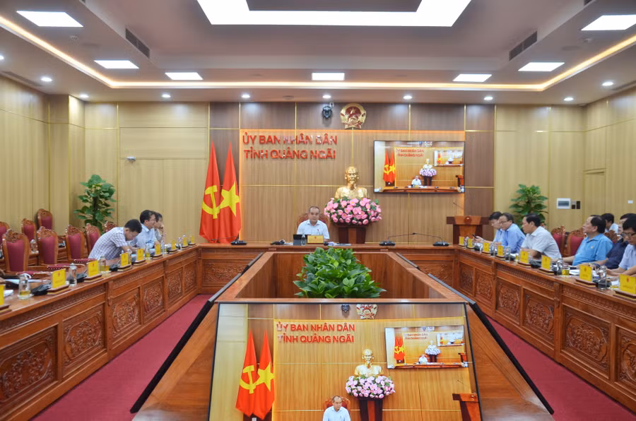 Ông Trần Hoàng Tuấn - Phó Chủ tịch Thường trực UBND tỉnh Quảng Ngãi làm Trưởng Ban chỉ đạo Kỳ thi tốt nghiệp THPT năm 2024 tỉnh này.