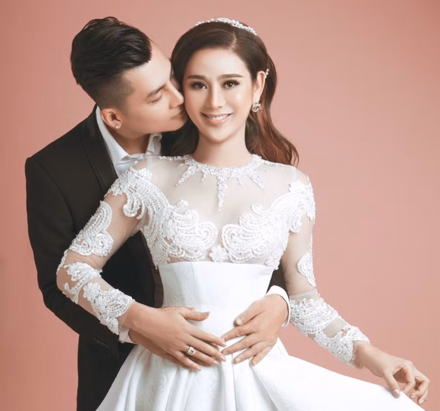 Nỗi đau khó ai thấu của các mỹ nhân chuyển giới Việt