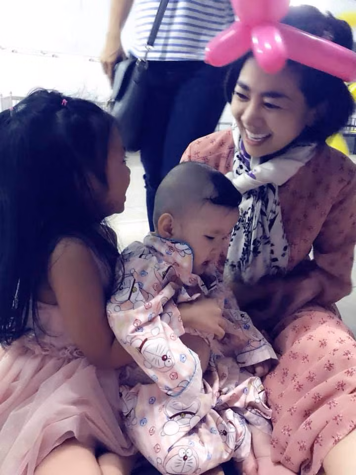 mai phuong vui mung chia se: "te bao ung thu da teo lai, 2 la phoi dang phuc hoi" - 1